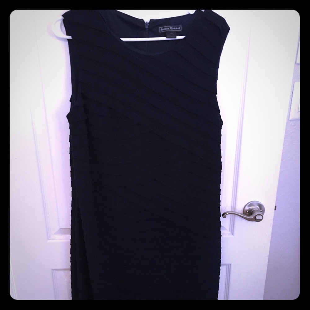 Stunning Navy Blue Sleeveless Dress. 14W.